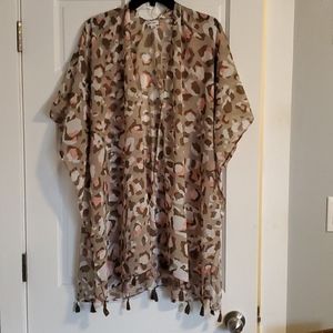 Ultra Pink Leopard print kimono nwot